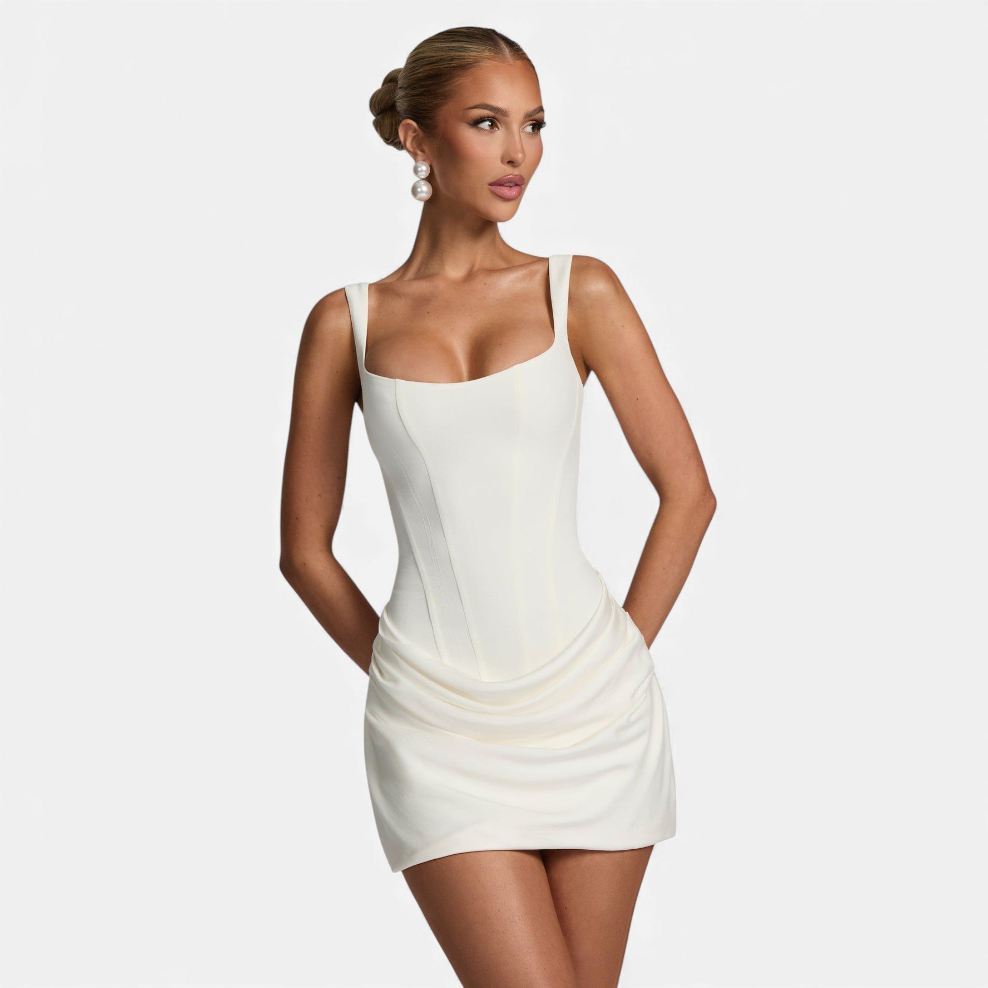 Fleur de Style | Robe Mini Minimale Bodycon pour Femmes – Silhouette Sculptée